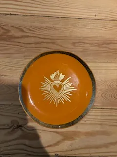 [018501] Assiette orange Ex-voto - OPJET PARIS